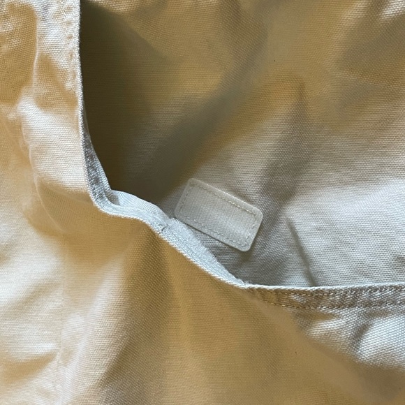 Patagonia Women’s Stand Up Overall Shorts - Picture 3 of 12